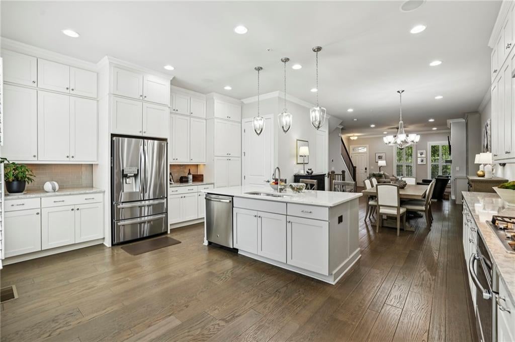 Alpharetta, Georgia, 30009, United States, 3 Bedrooms Bedrooms, ,4 BathroomsBathrooms,Residential,Active,1914799
