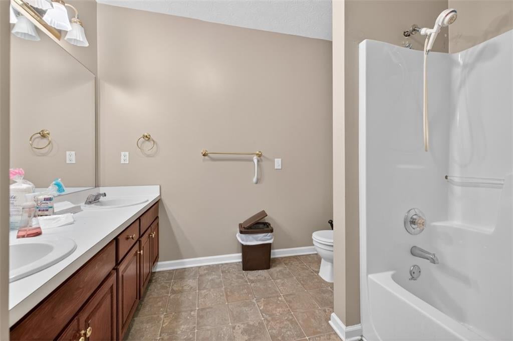 Suwanee, Georgia, 30024, United States, 7 Bedrooms Bedrooms, ,6 BathroomsBathrooms,Residential,Active,1990667