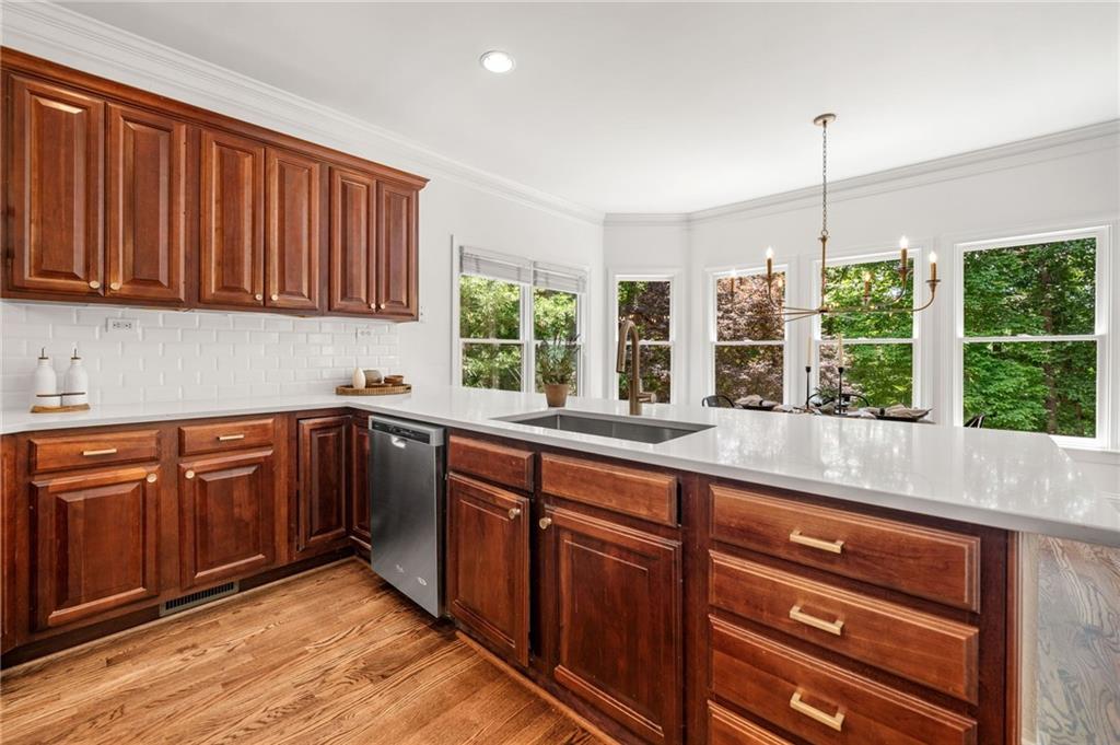 Canton, Georgia, 30114, United States, 5 Bedrooms Bedrooms, ,5 BathroomsBathrooms,Residential,Active,1823932