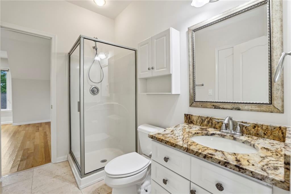 Marietta, Georgia, 30062, United States, 6 Bedrooms Bedrooms, ,6 BathroomsBathrooms,Residential,Active,1965815