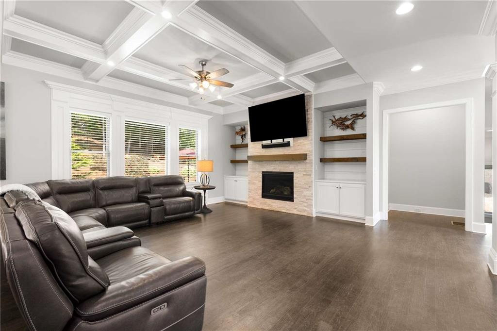 Flowery Branch, Georgia, 30542, United States, 5 Bedrooms Bedrooms, ,7 BathroomsBathrooms,Residential,Active,1936617