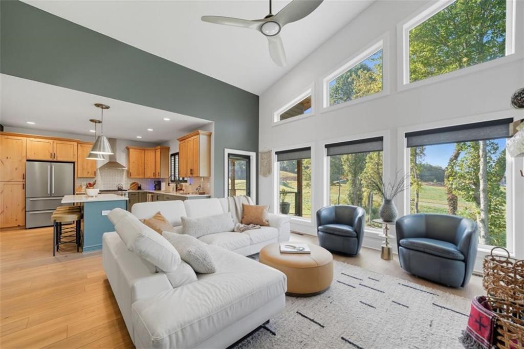 Morganton, Georgia, 30560, United States, 4 Bedrooms Bedrooms, ,4 BathroomsBathrooms,Residential,Active,2001047