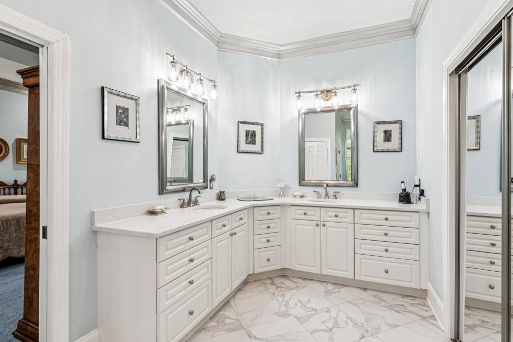 Canton, Georgia, 30115, United States, 5 Bedrooms Bedrooms, ,6 BathroomsBathrooms,Residential,Active,1862827