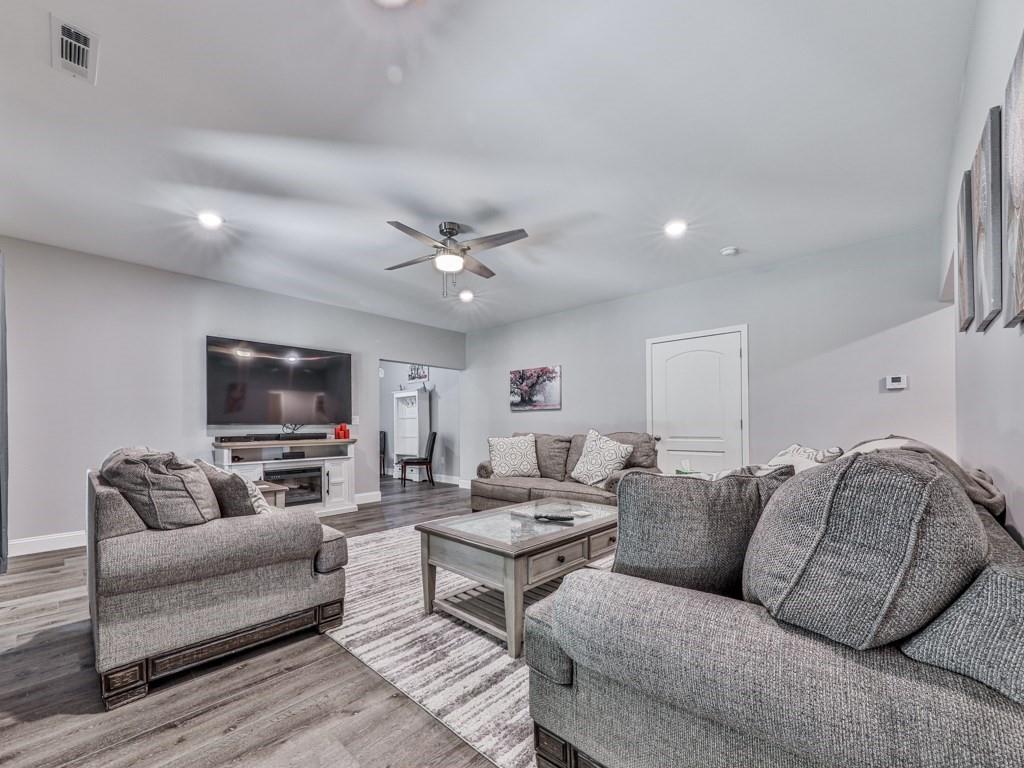 Ellijay, Georgia, 30540, United States, 4 Bedrooms Bedrooms, ,5 BathroomsBathrooms,Residential,Active,1913024