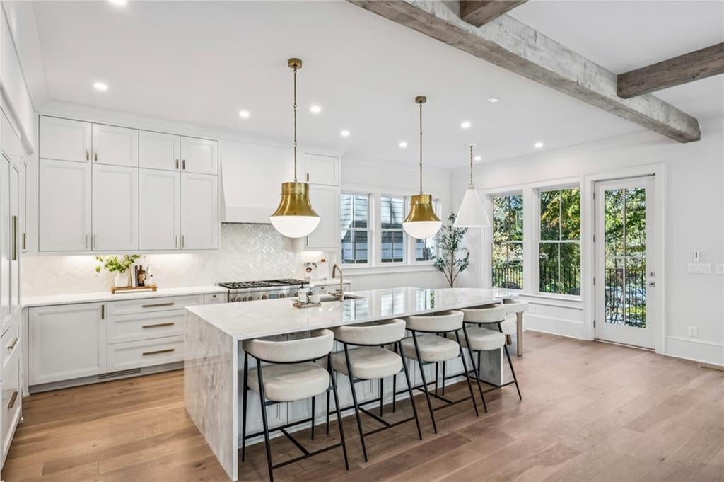 Atlanta, Georgia, 30306, United States, 6 Bedrooms Bedrooms, ,7 BathroomsBathrooms,Residential,Active,2007917