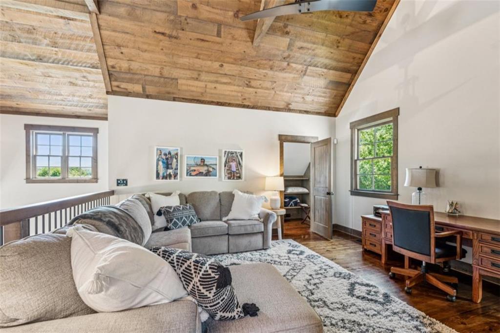 Ellijay, Georgia, 30536, United States, 3 Bedrooms Bedrooms, ,4 BathroomsBathrooms,Residential,Active,1929428