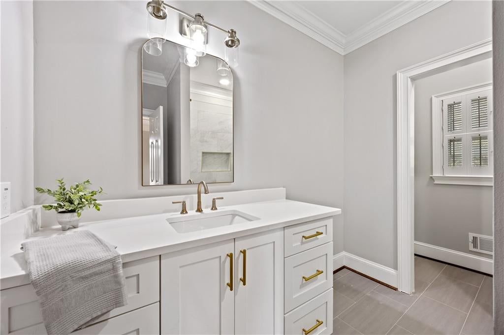 Johns Creek, Georgia, 30097, United States, 6 Bedrooms Bedrooms, ,6 BathroomsBathrooms,Residential,Active,1973298