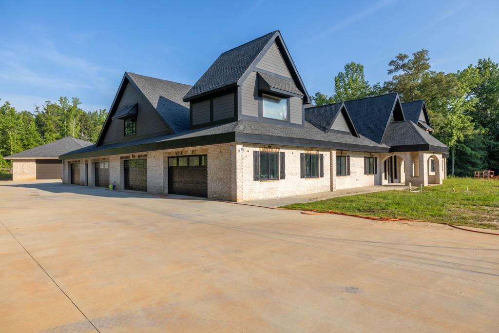 Loganville, Georgia, 30052, United States, 9 Bedrooms Bedrooms, ,10 BathroomsBathrooms,Residential,Active,1987241