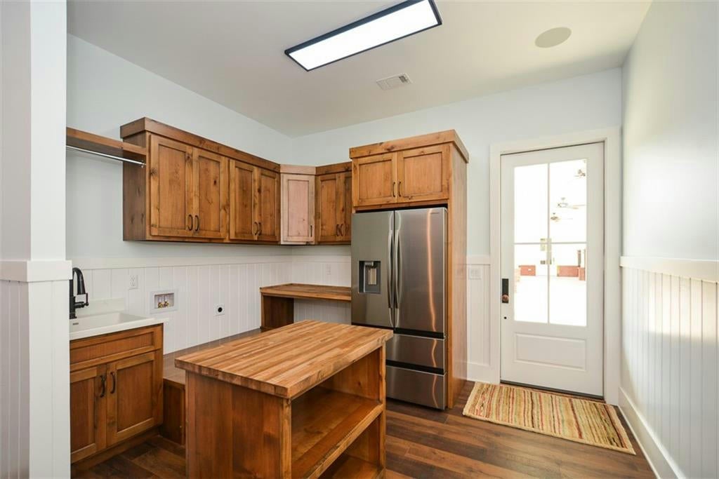 Waleska, Georgia, 30183, United States, ,5 BathroomsBathrooms,Residential,Active,1704235
