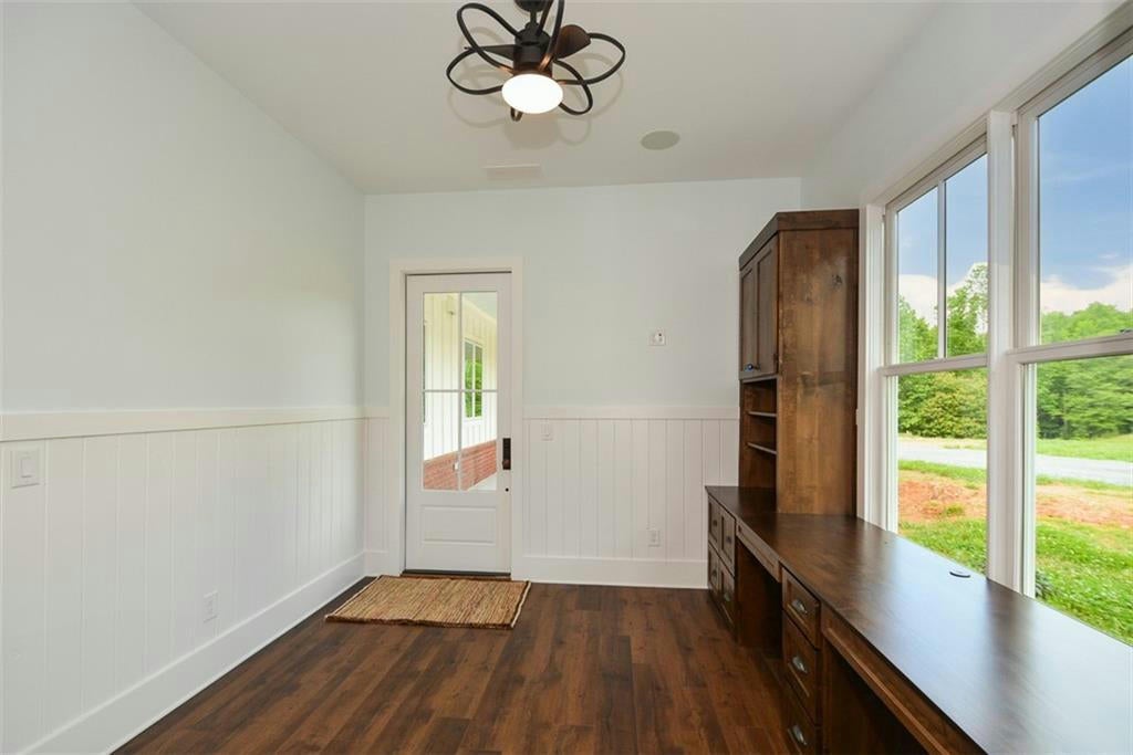 Waleska, Georgia, 30183, United States, ,5 BathroomsBathrooms,Residential,Active,1704235