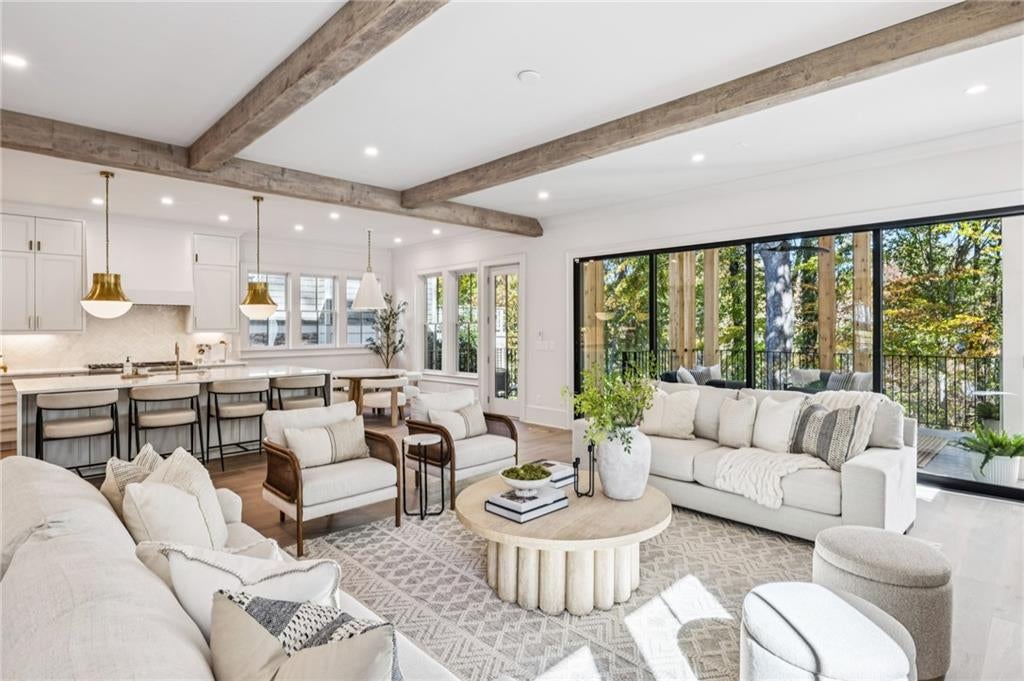 Atlanta, Georgia, 30306, United States, 6 Bedrooms Bedrooms, ,7 BathroomsBathrooms,Residential,Active,2007917