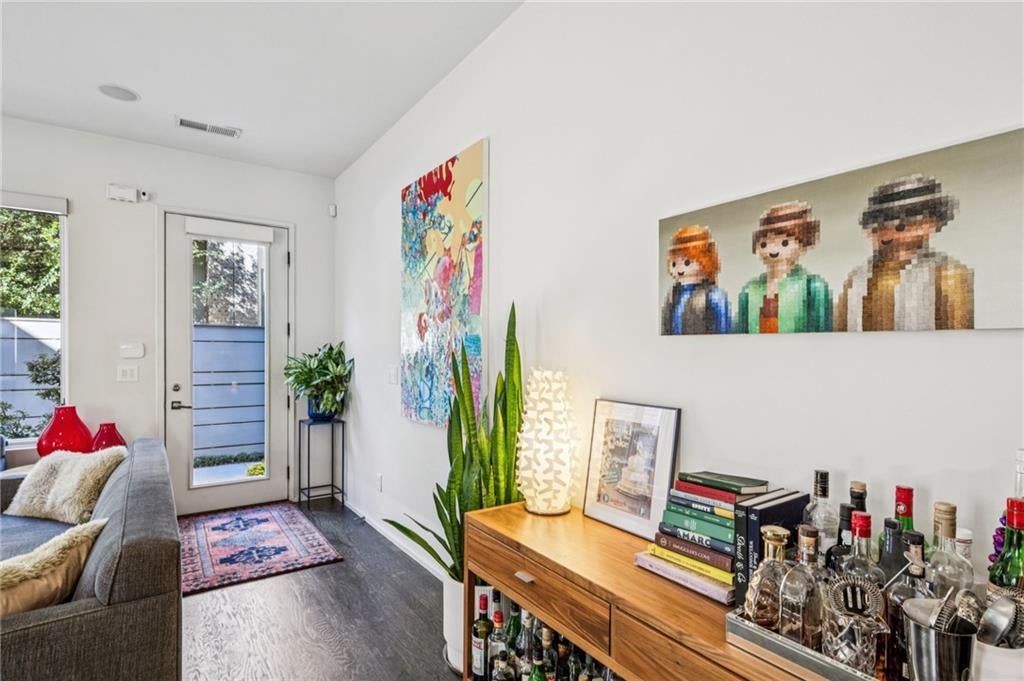 Atlanta, Georgia, 30309, United States, 3 Bedrooms Bedrooms, ,4 BathroomsBathrooms,Residential,Active,1997555