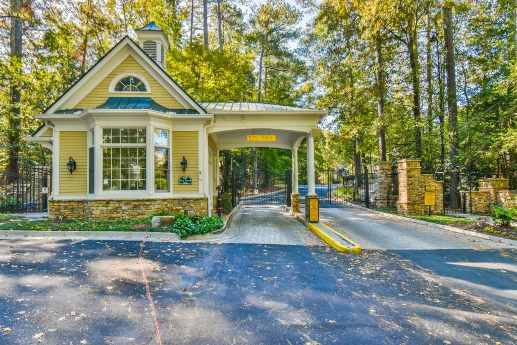 Suwanee, Georgia, 30024, United States, 5 Bedrooms Bedrooms, ,5 BathroomsBathrooms,Residential,Active,1970958