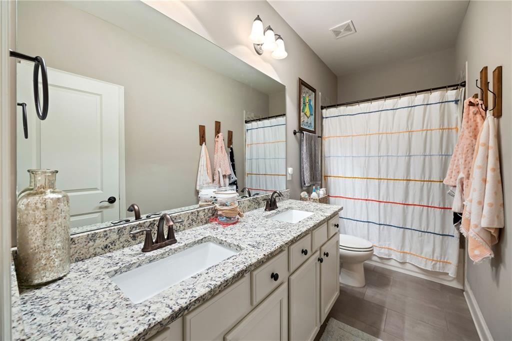 Atlanta, Georgia, 30319, United States, ,5 BathroomsBathrooms,Residential,Active,1867937