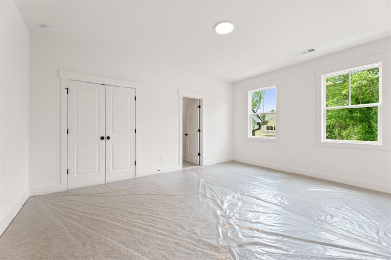 Gainesville, Georgia, 30506, United States, 4 Bedrooms Bedrooms, ,4 BathroomsBathrooms,Residential,Active,1993930