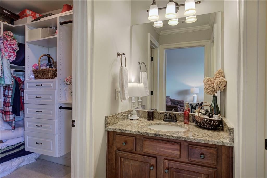 Canton, Georgia, 30114, United States, 6 Bedrooms Bedrooms, ,5 BathroomsBathrooms,Residential,Active,2009423