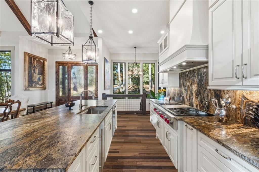 Ellijay, Georgia, 30536, United States, 3 Bedrooms Bedrooms, ,4 BathroomsBathrooms,Residential,Active,1968420