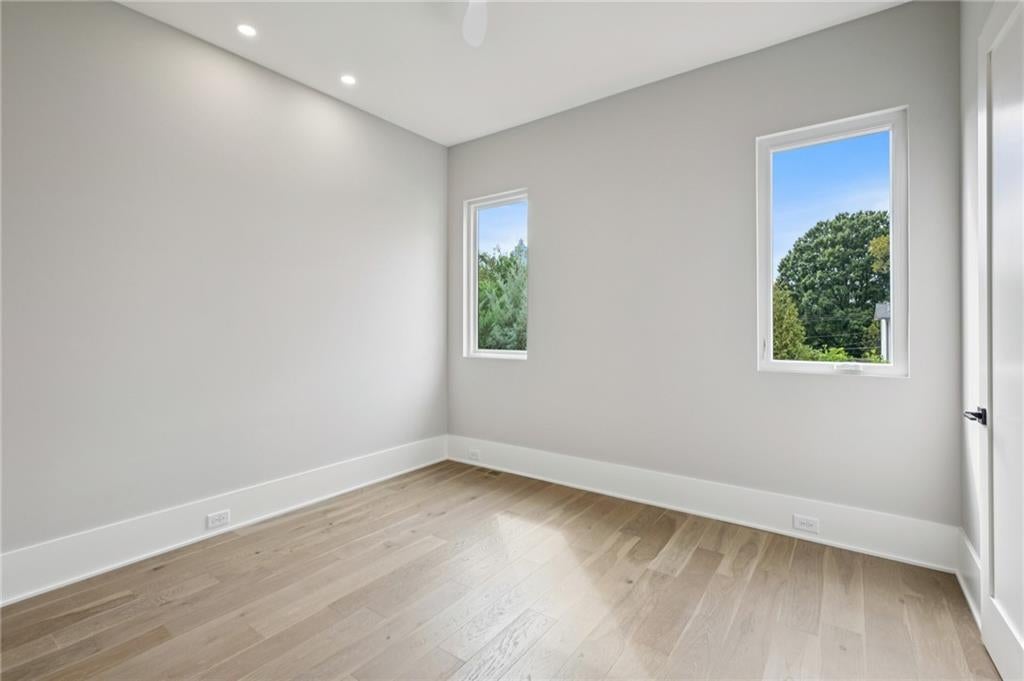 Atlanta, Georgia, 30308, United States, 4 Bedrooms Bedrooms, ,5 BathroomsBathrooms,Residential,Pending,1997548