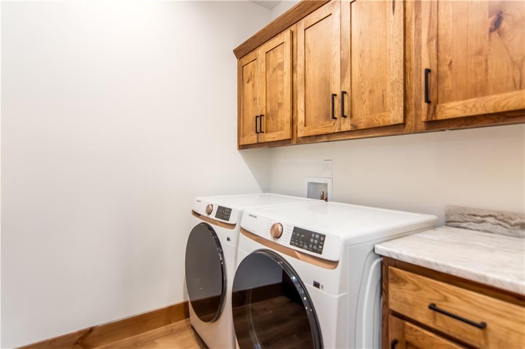 Talking Rock, Georgia, 30175, United States, 4 Bedrooms Bedrooms, ,3 BathroomsBathrooms,Residential,Active,2000221