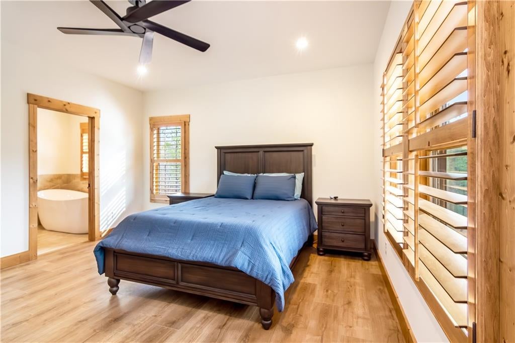 Talking Rock, Georgia, 30175, United States, 4 Bedrooms Bedrooms, ,3 BathroomsBathrooms,Residential,Active,2000221