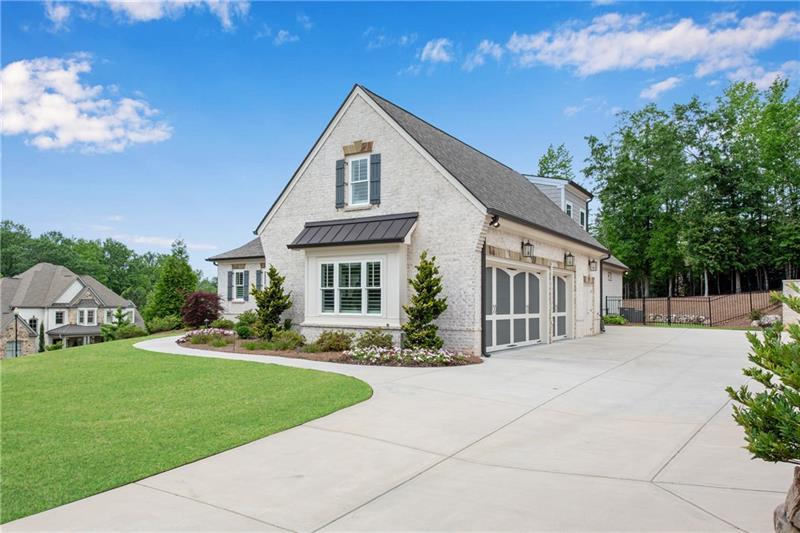 Braselton, Georgia, 30517, United States, 4 Bedrooms Bedrooms, ,5 BathroomsBathrooms,Residential,Active,1993613