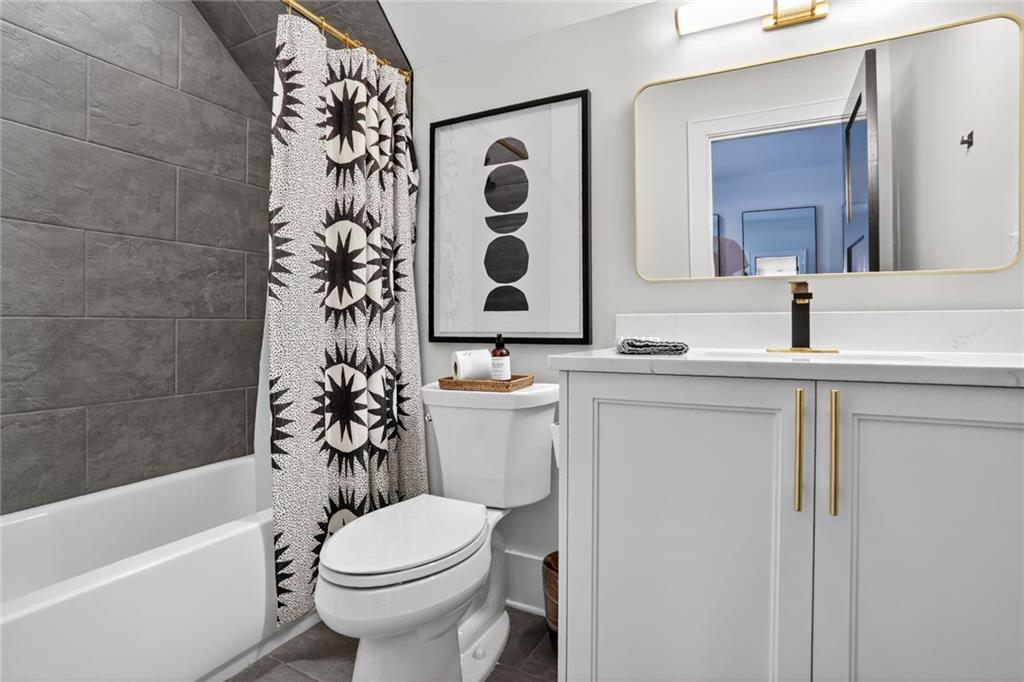 Canton, Georgia, 30115, United States, 4 Bedrooms Bedrooms, ,5 BathroomsBathrooms,Residential,Active,1997565