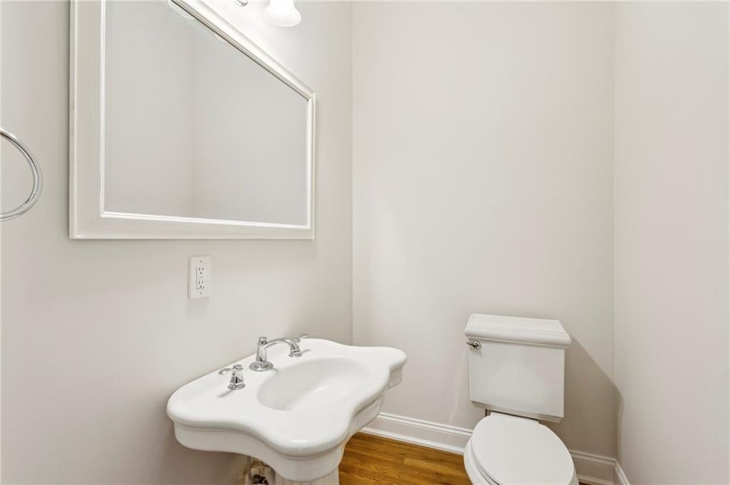 Taylorsville, Georgia, 30178, United States, 5 Bedrooms Bedrooms, ,6 BathroomsBathrooms,Residential,Active,1953004