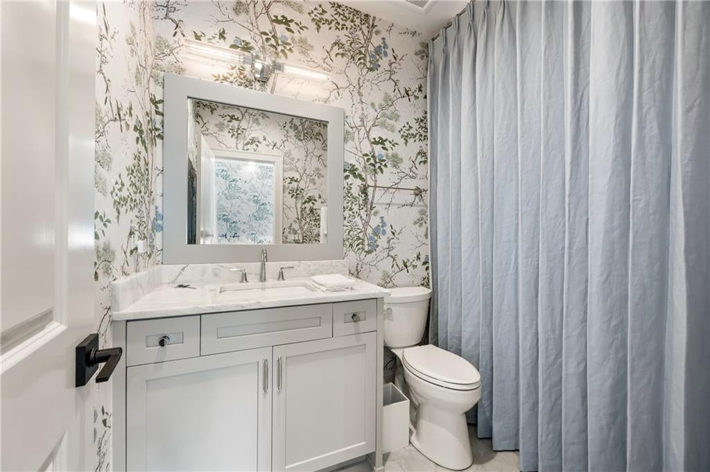 Alpharetta, Georgia, 30004, United States, 6 Bedrooms Bedrooms, ,8 BathroomsBathrooms,Residential,Active,1929413