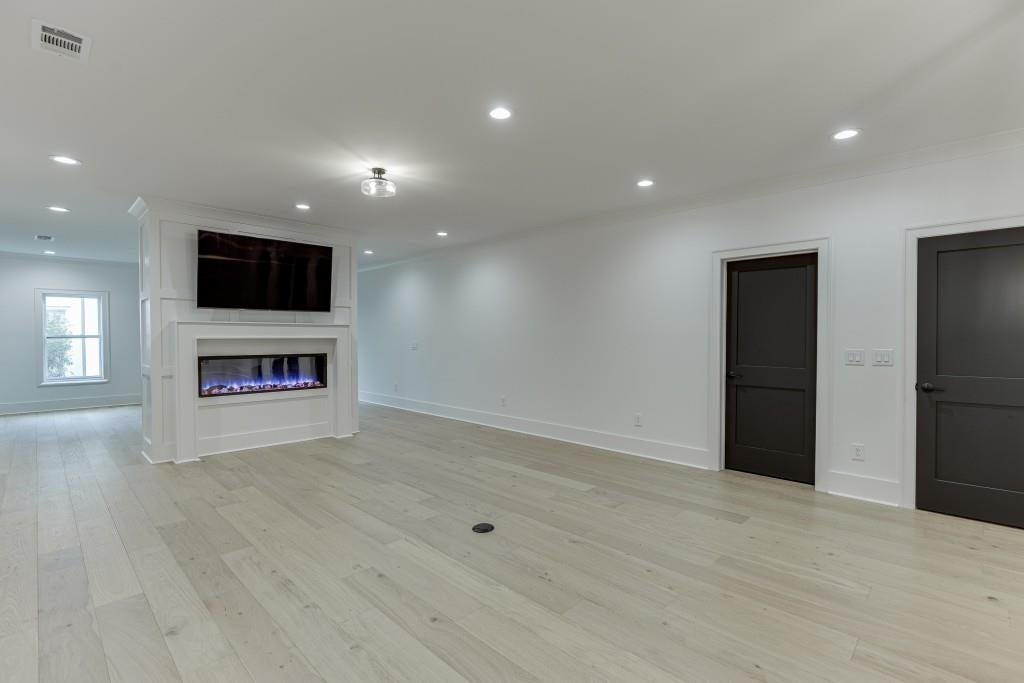 Flowery Branch, Georgia, 30542, United States, 4 Bedrooms Bedrooms, ,6 BathroomsBathrooms,Residential,Active,1999935