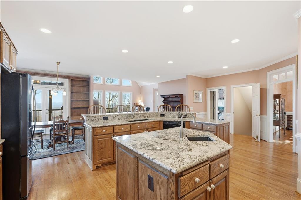 Big Canoe, Georgia, 30143, United States, 4 Bedrooms Bedrooms, ,5 BathroomsBathrooms,Residential,Active,2010159