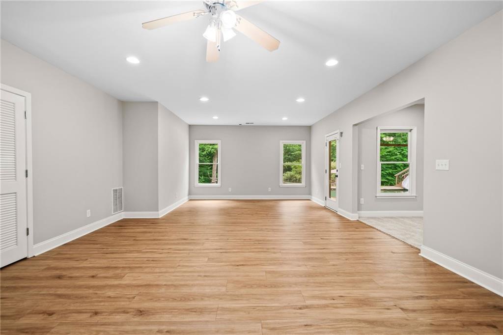 Canton, Georgia, 30115, United States, 6 Bedrooms Bedrooms, ,6 BathroomsBathrooms,Residential,Active,1922302