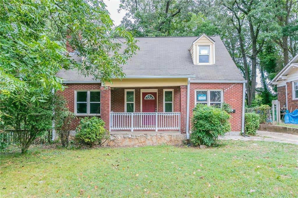 1555 OLYMPIAN WAY SW, ATLANTA, GA 30310, photo 1 of 28