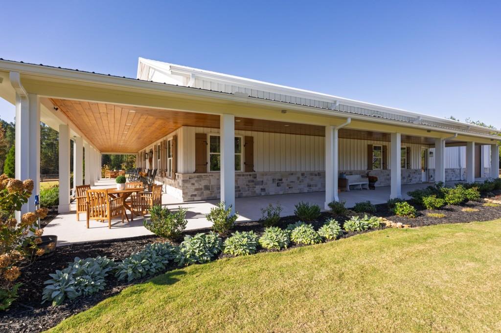 Rydal, Georgia, 30171, United States, 5 Bedrooms Bedrooms, ,5 BathroomsBathrooms,Residential,Active,1987269