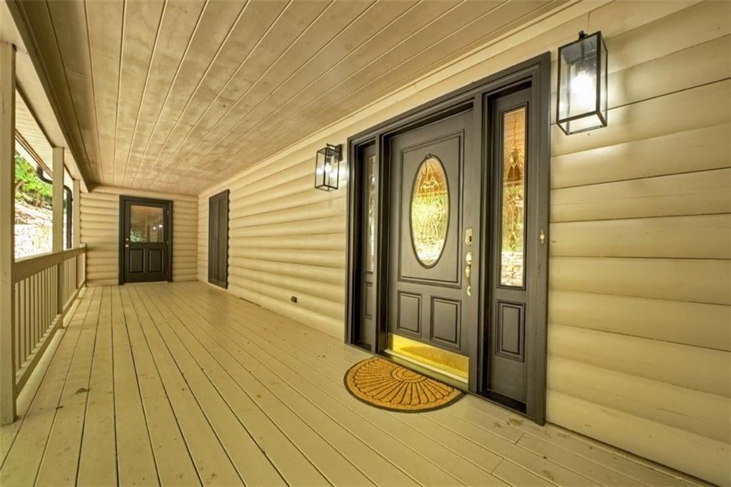 Ellijay, Georgia, 30536, United States, 3 Bedrooms Bedrooms, ,5 BathroomsBathrooms,Residential,Active,1933729