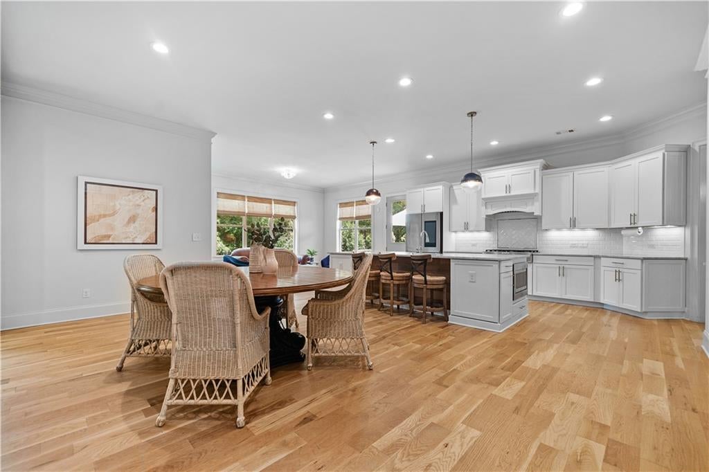 Milton, Georgia, 30004, United States, 5 Bedrooms Bedrooms, ,7 BathroomsBathrooms,Residential,Active,2011188