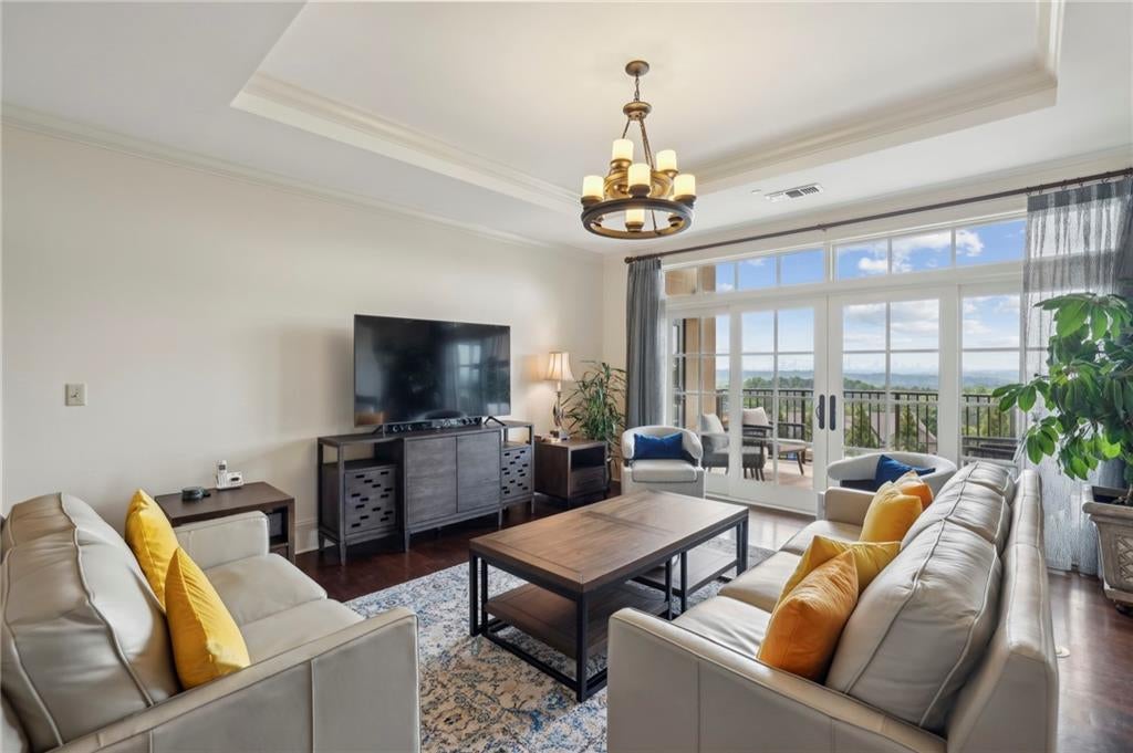 Atlanta, Georgia, 30339, United States, 2 Bedrooms Bedrooms, ,3 BathroomsBathrooms,Residential,Active,1919395