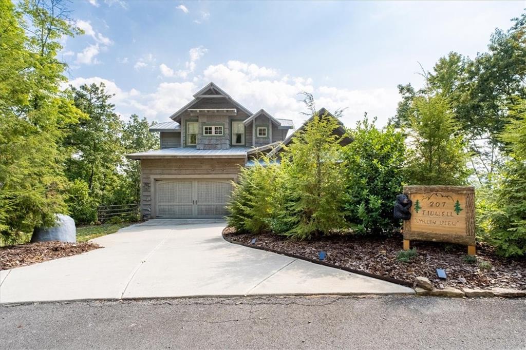 Ellijay, Georgia, 30540, United States, 5 Bedrooms Bedrooms, ,7 BathroomsBathrooms,Residential,Active,1954429