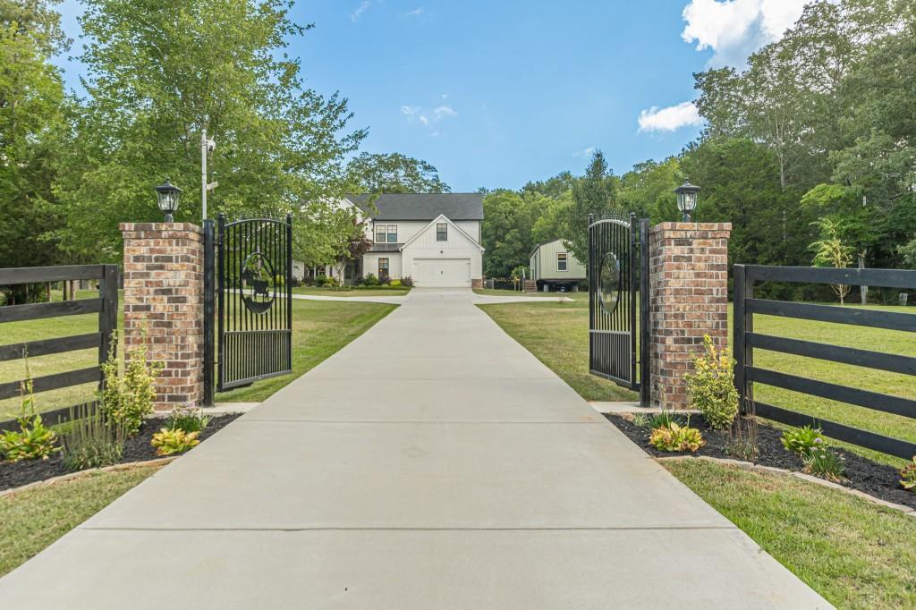 Douglasville, Georgia, 30134, United States, 4 Bedrooms Bedrooms, ,3 BathroomsBathrooms,Residential,Active,1888966