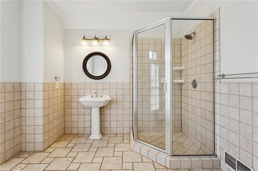 Taylorsville, Georgia, 30178, United States, 5 Bedrooms Bedrooms, ,6 BathroomsBathrooms,Residential,Active,1953004