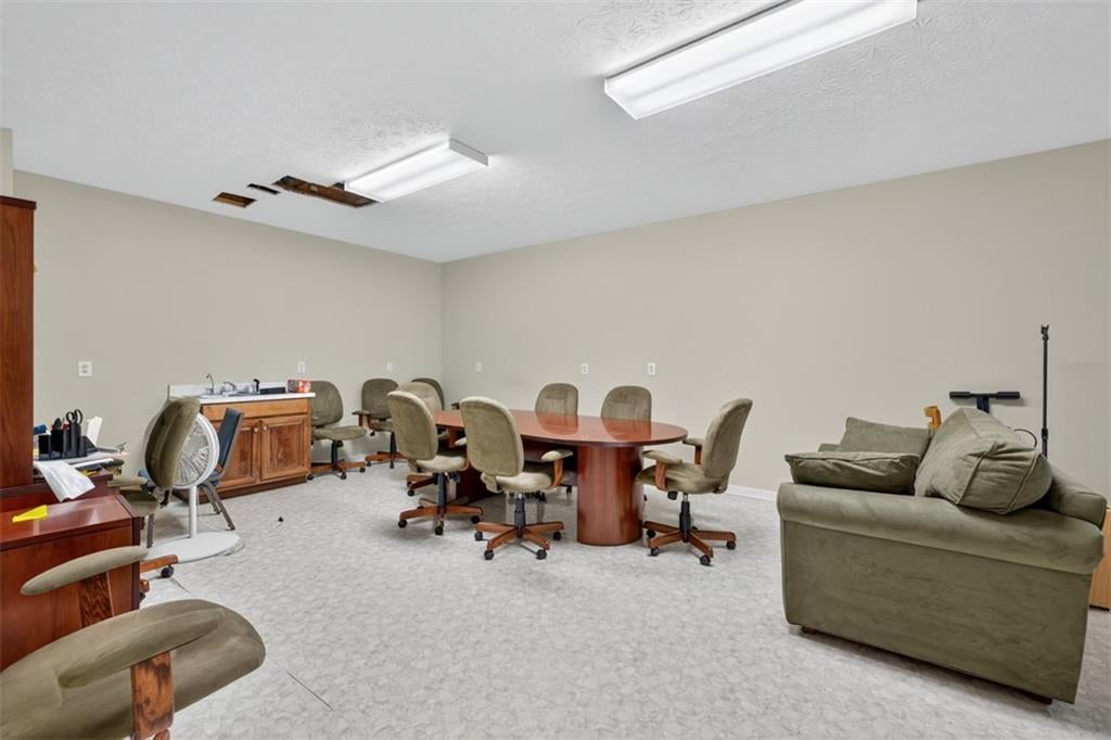 Suwanee, Georgia, 30024, United States, 7 Bedrooms Bedrooms, ,6 BathroomsBathrooms,Residential,Active,1990667