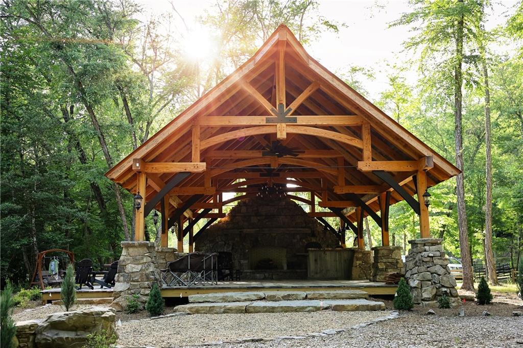 Blue Ridge, Georgia, 30513, United States, 4 Bedrooms Bedrooms, ,4 BathroomsBathrooms,Residential,Active,1909613