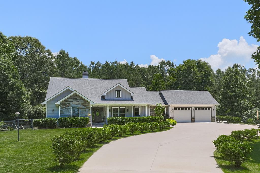 Ellijay, Georgia, 30540, United States, 4 Bedrooms Bedrooms, ,5 BathroomsBathrooms,Residential,Active,1913024