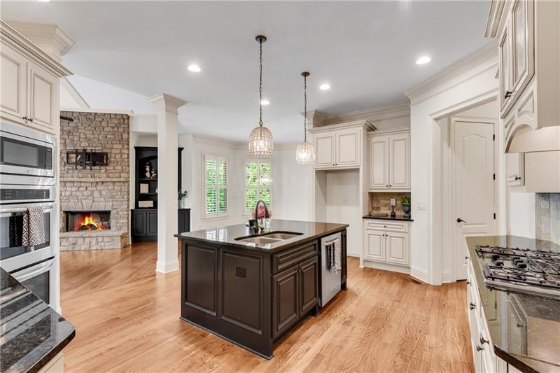 Braselton, Georgia, 30517, United States, 5 Bedrooms Bedrooms, ,5 BathroomsBathrooms,Residential,Active,1912832