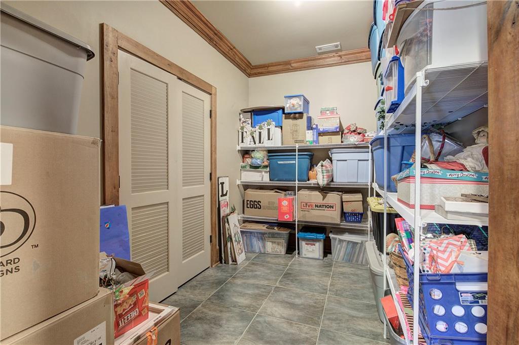 Canton, Georgia, 30114, United States, 6 Bedrooms Bedrooms, ,5 BathroomsBathrooms,Residential,Active,2009423