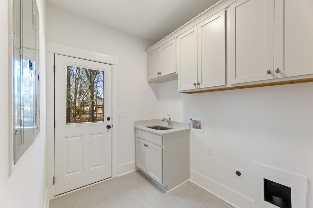 Cumming, Georgia, 30041, United States, 4 Bedrooms Bedrooms, ,5 BathroomsBathrooms,Residential,Active,1967122