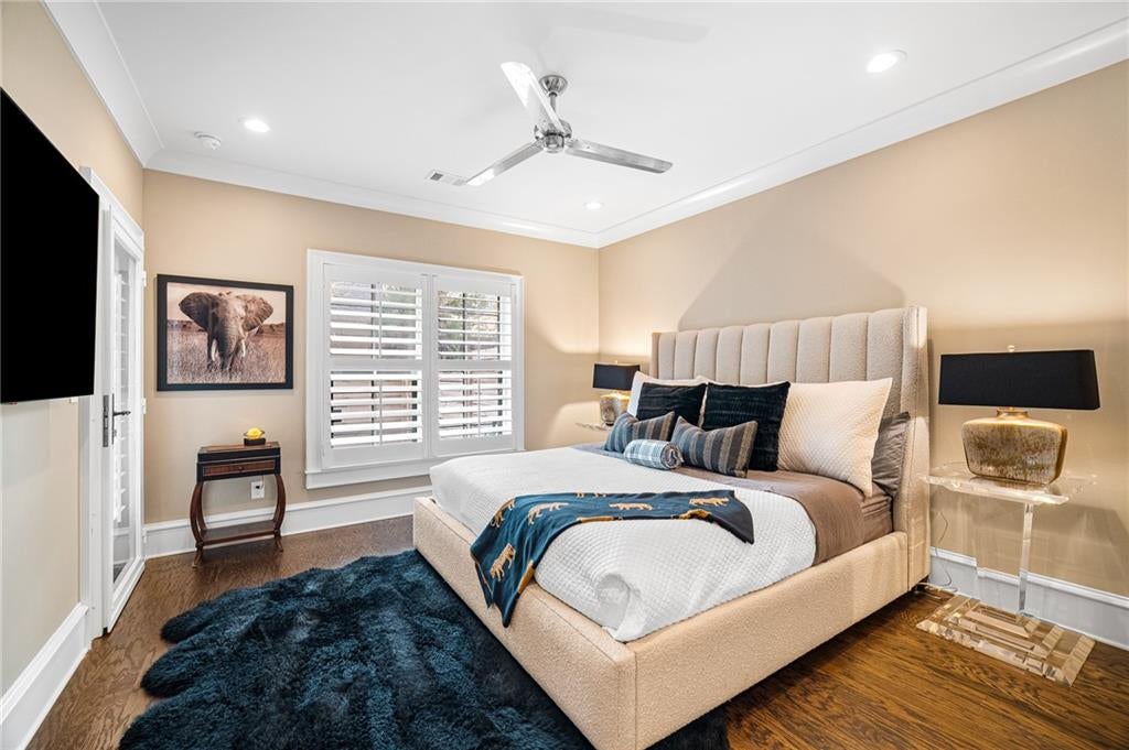 Atlanta, Georgia, 30319, United States, 3 Bedrooms Bedrooms, ,5 BathroomsBathrooms,Residential,Active,1997564