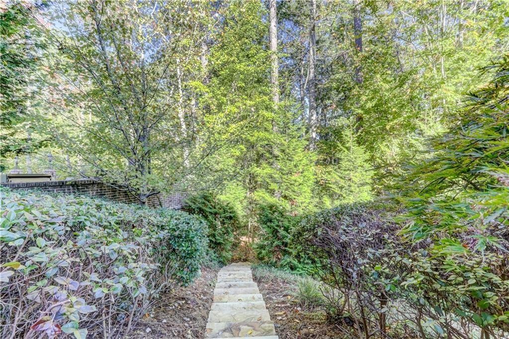 Atlanta, Georgia, 30339, United States, 5 Bedrooms Bedrooms, ,7 BathroomsBathrooms,Residential,Active,1936121