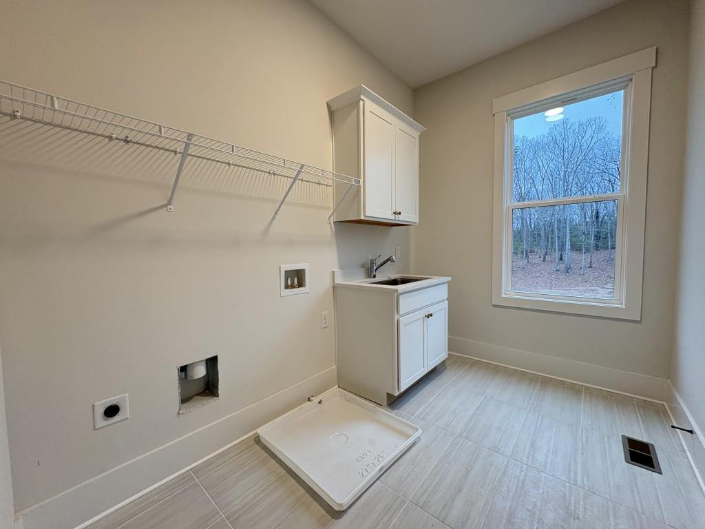 Cumming, Georgia, 30041, United States, 4 Bedrooms Bedrooms, ,5 BathroomsBathrooms,Residential,Active,2007989