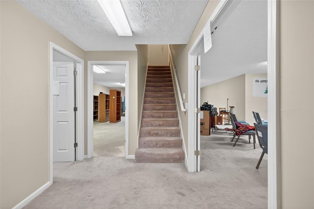 Suwanee, Georgia, 30024, United States, 7 Bedrooms Bedrooms, ,6 BathroomsBathrooms,Residential,Active,1990667