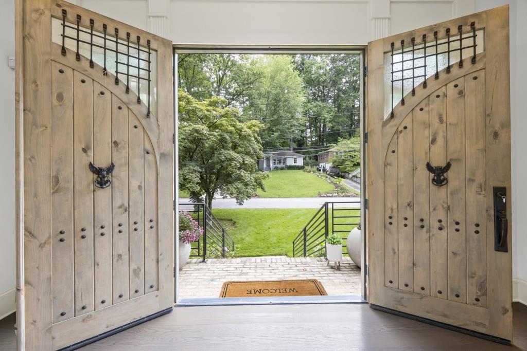 Atlanta, Georgia, 30306, United States, 4 Bedrooms Bedrooms, ,5 BathroomsBathrooms,Residential,Active,1964278